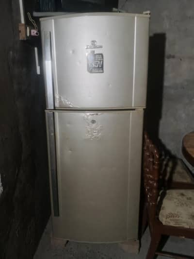Normal Size Fridge. Normal Cooling