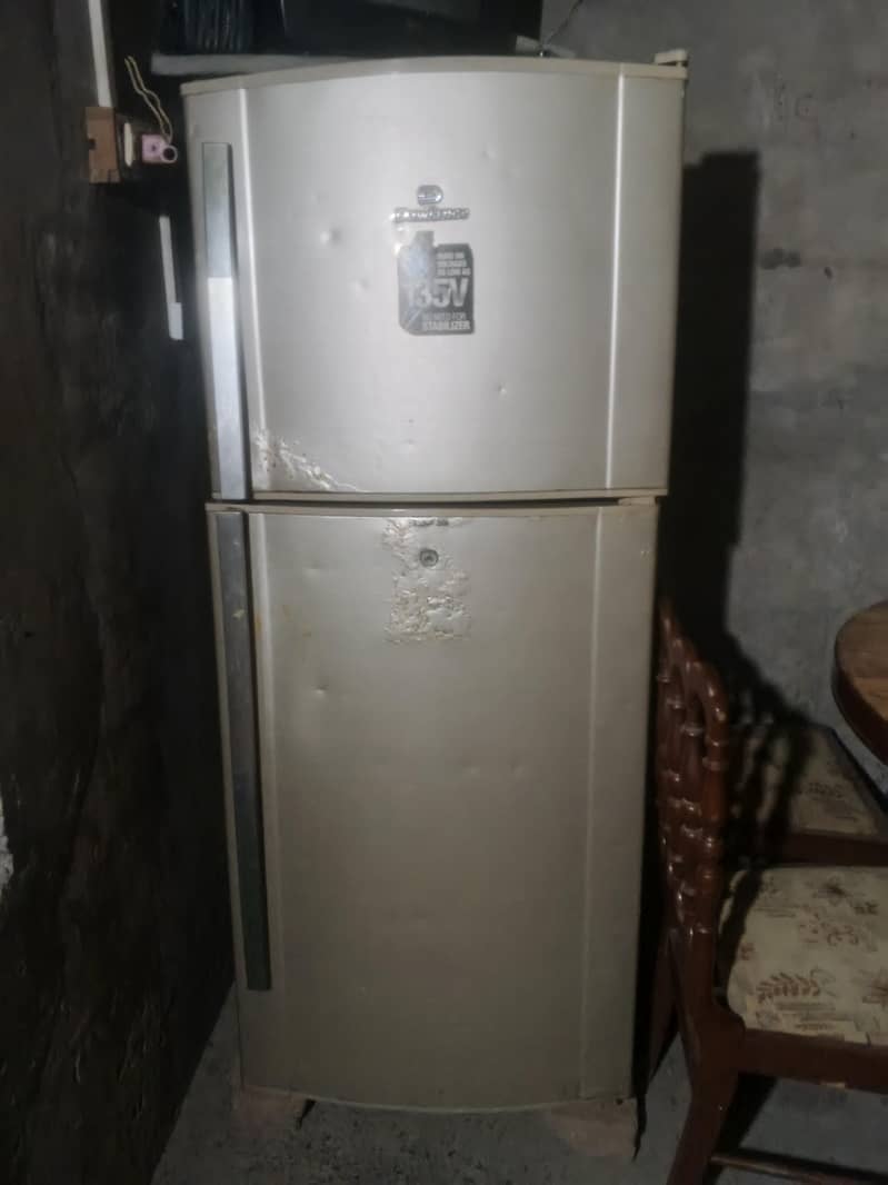 Normal Size Fridge. Normal Cooling 0