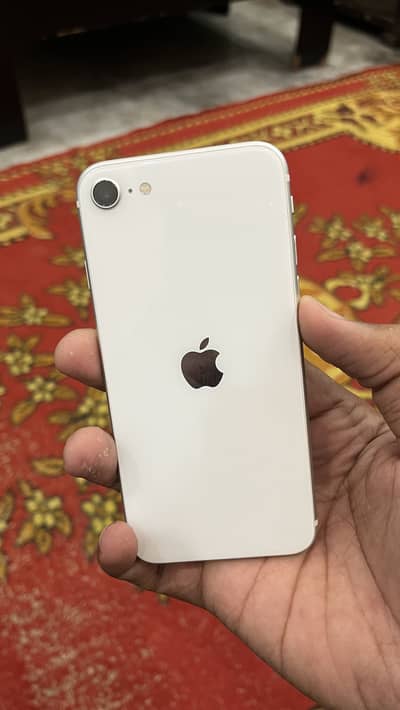 Apple iPhone SE