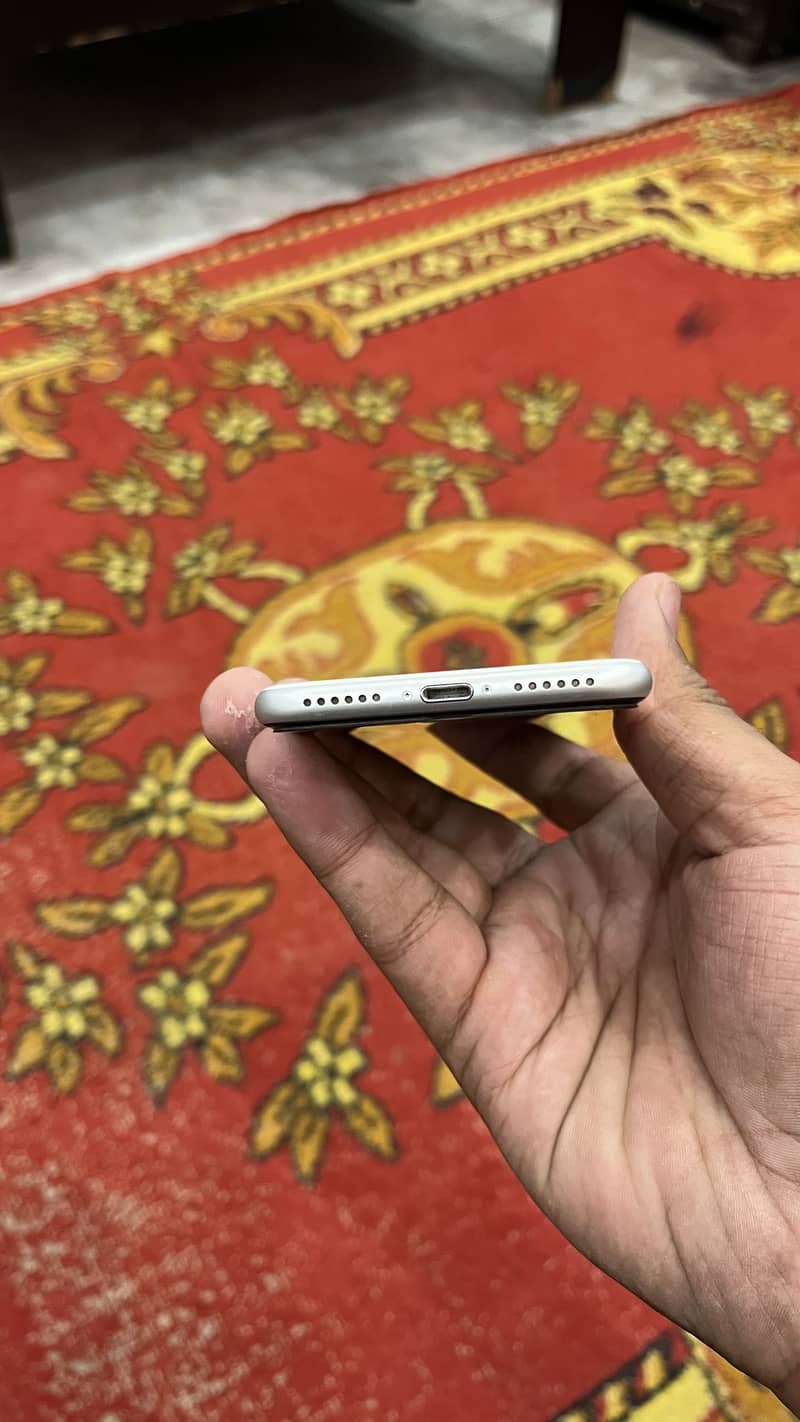 Apple iPhone SE 5
