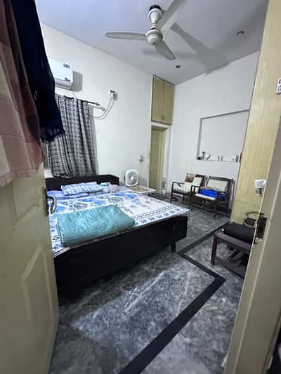 3 Marla Lower POrtion Avaiable For Rent