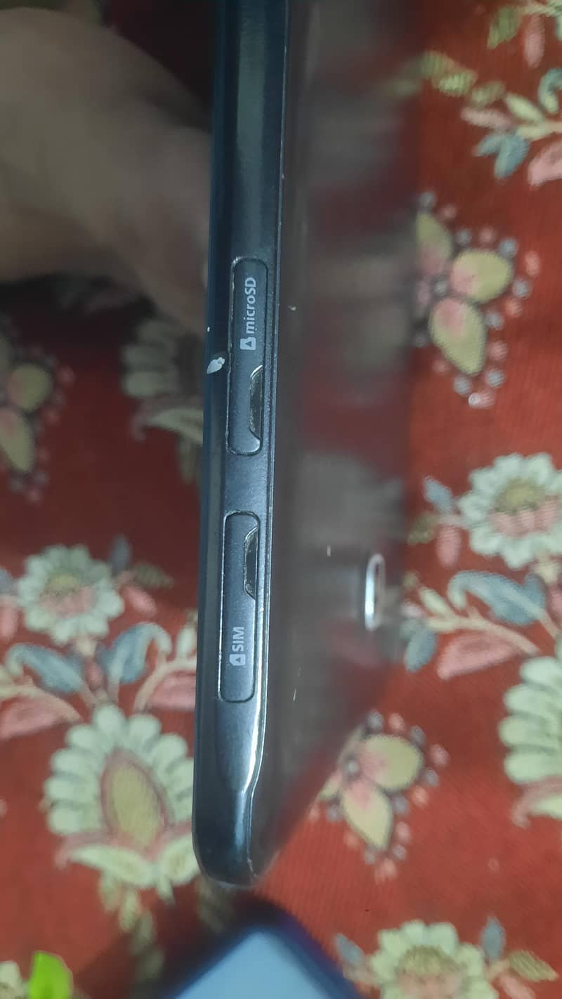 Samsung Galaxy E 8 1