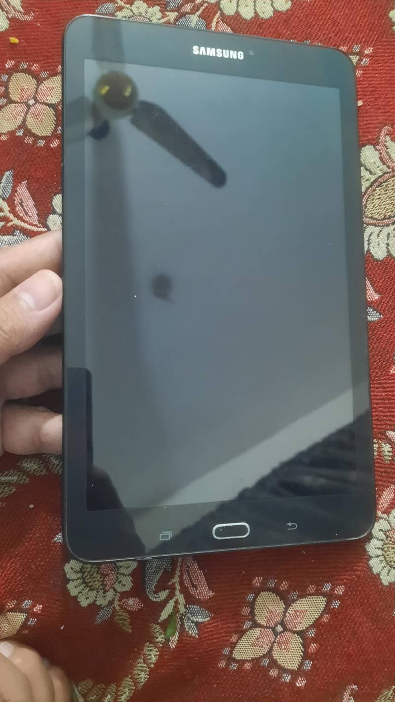 Samsung Galaxy E 8 4