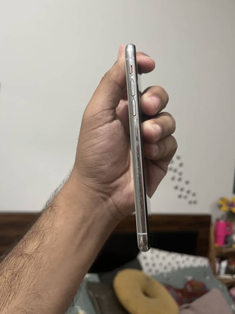 Apple iPhone X pta approved 1