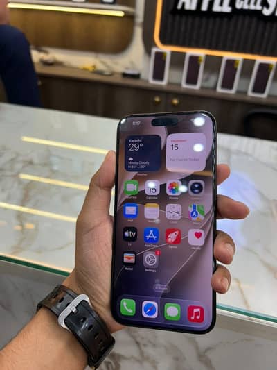 Apple iPhone 15 Pro Max 100% battery health 61 cycle counts