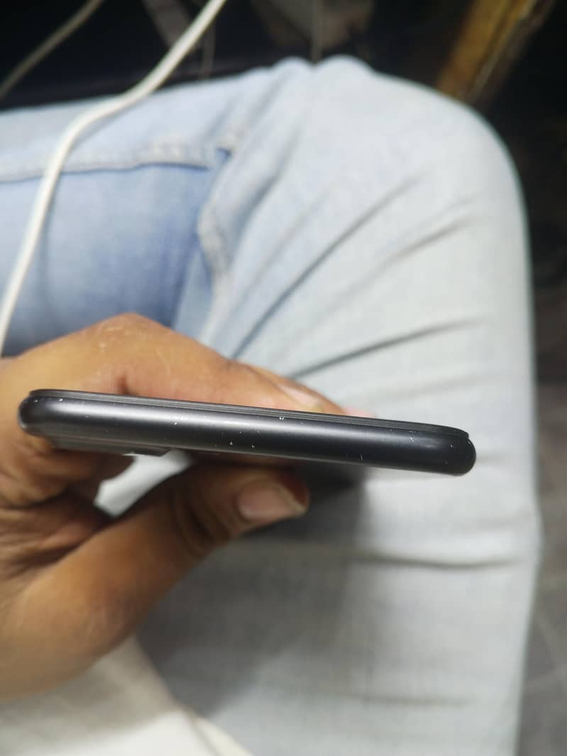 Apple iPhone 7 Plus 4