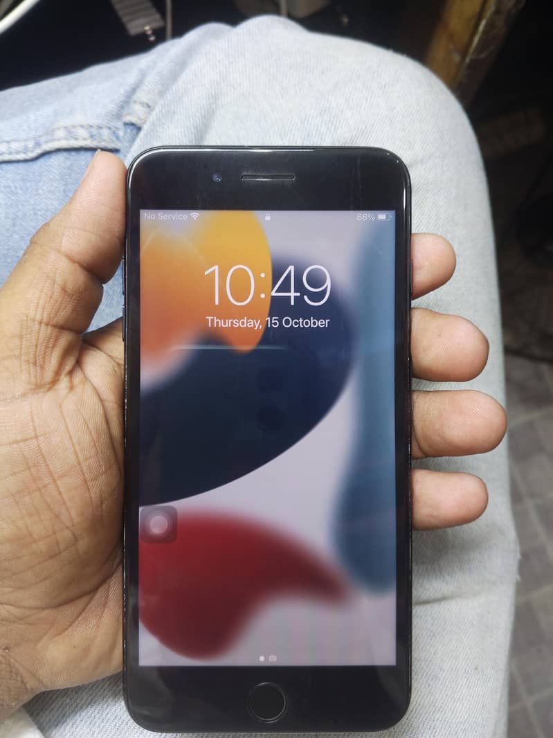 Apple iPhone 7 Plus 9