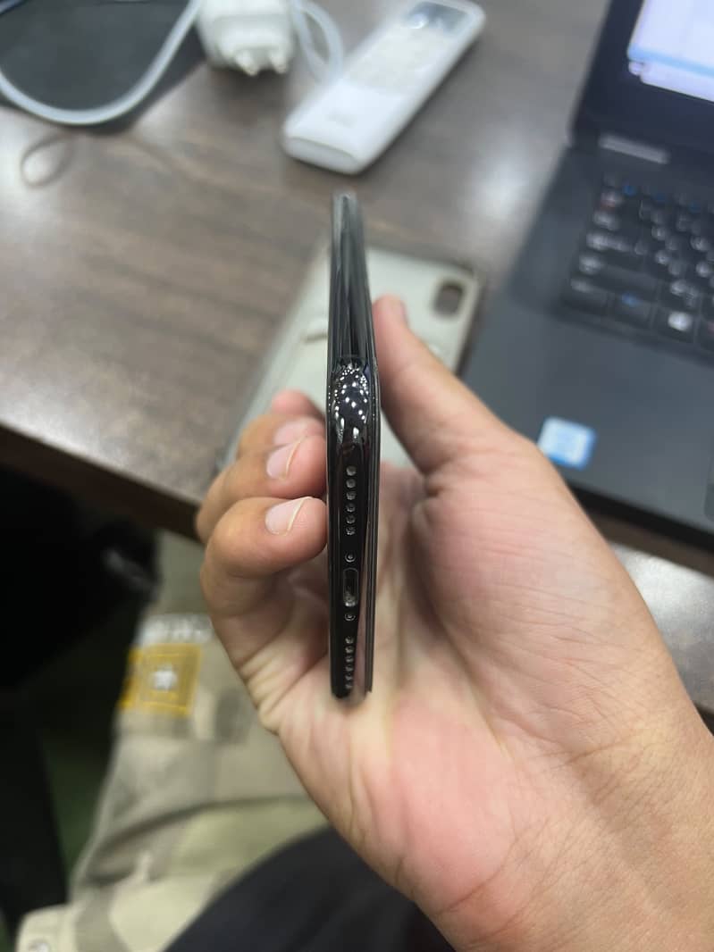 Apple iPhone X 1