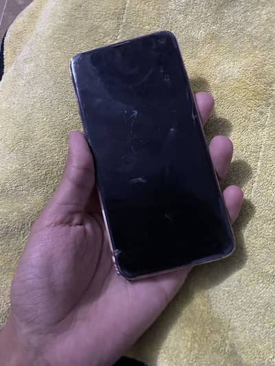 Samsung Mobile S10e