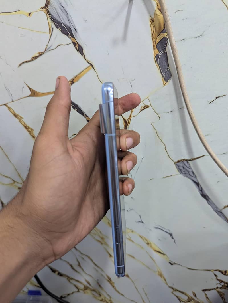 Google Pixel 8 Pro 2
