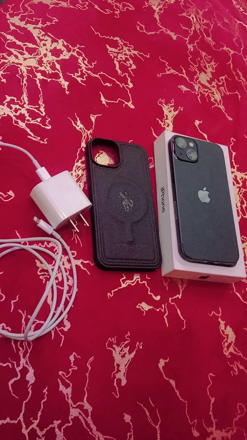 Apple iPhone 13 2