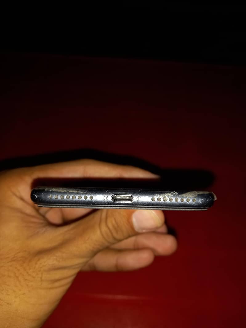 Apple iPhone 8 Plus 2