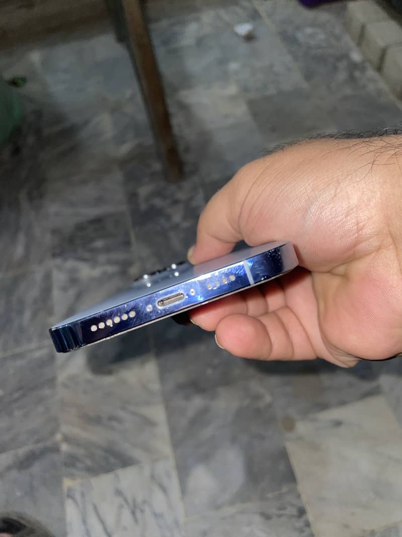 Apple iPhone 13 Pro Max 3