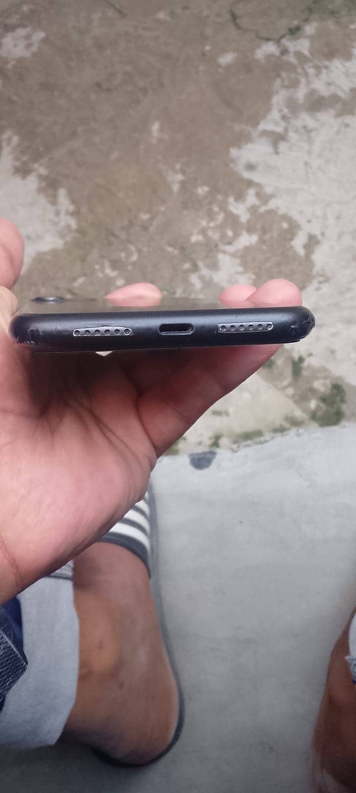 Apple iPhone 11 4