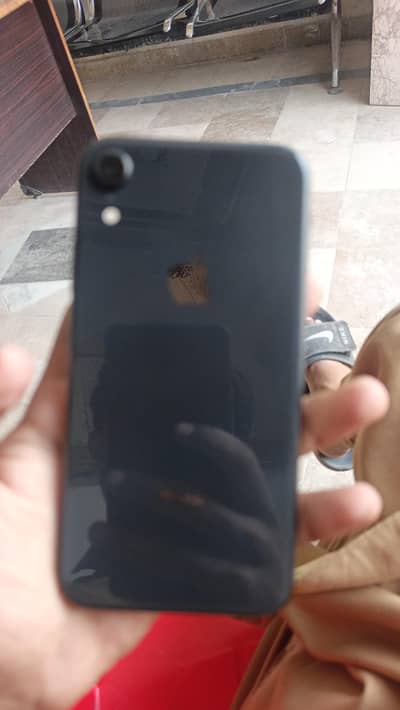 Apple iPhone XR