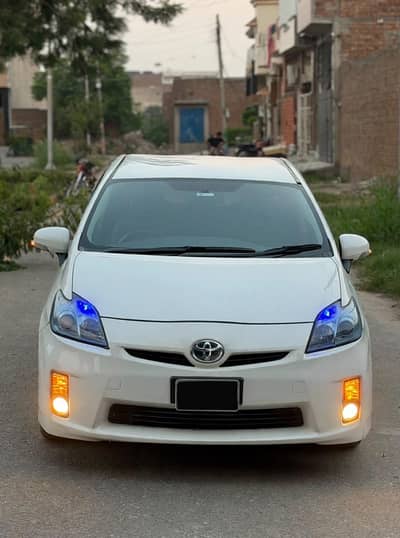 Toyota Prius  2010 Full Option,