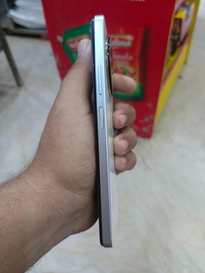 Itel S24 4