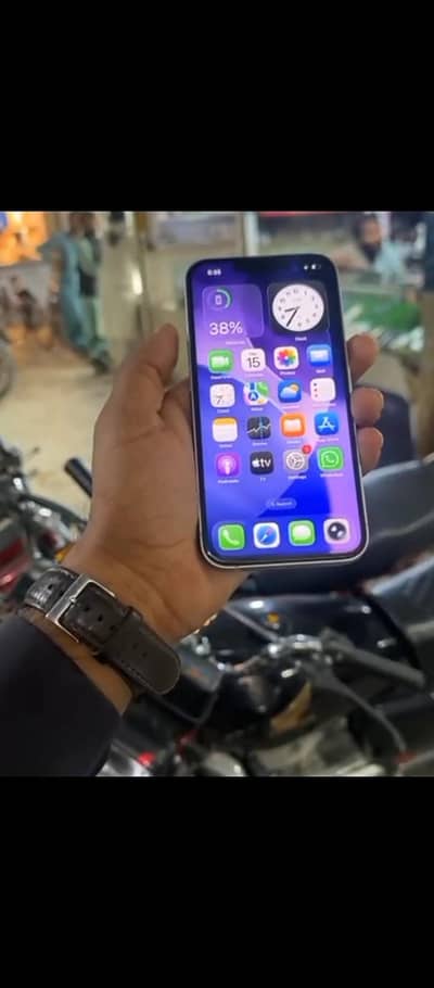 Apple iPhone 14