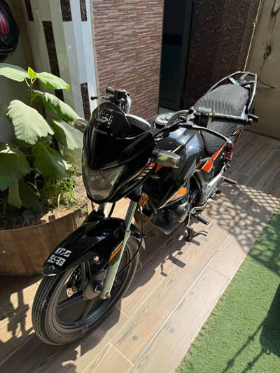 HONDA CB-150F . 2022 - BLACK