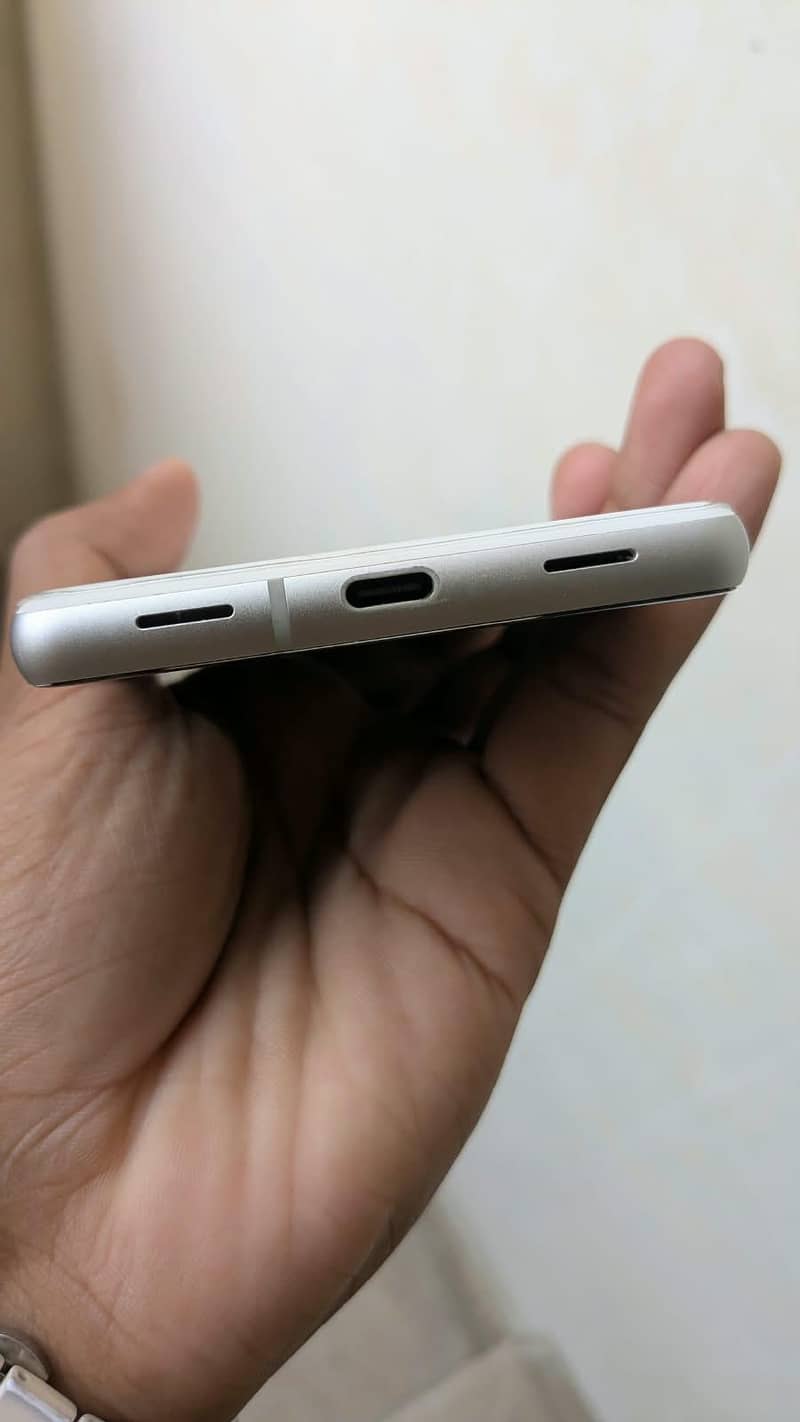 Google Pixel 7a 1