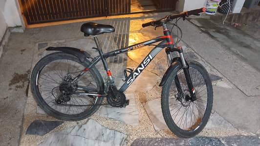 Black & Red Mountain Bicycle – Disc Brakes & Gears
