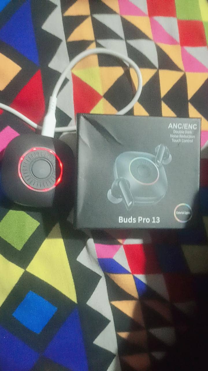 Buds Pro 13 1