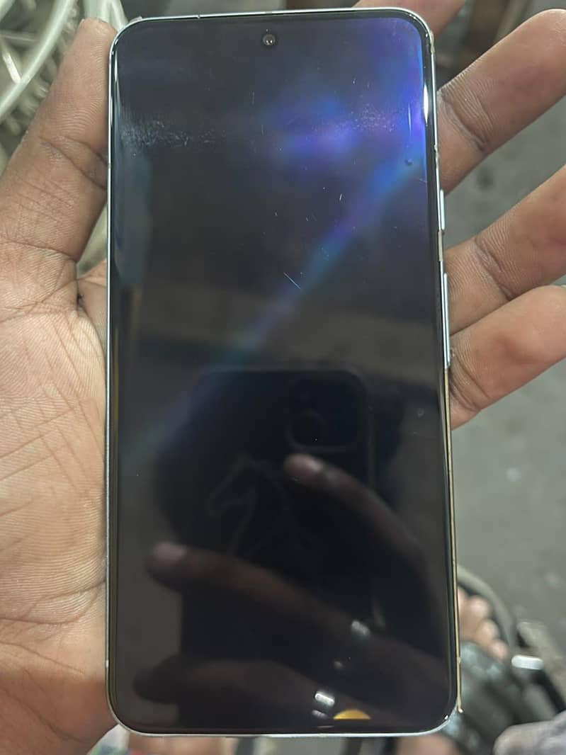 Google Pixel 8 4