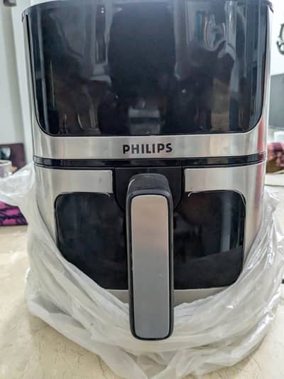 Air fryer ( almost new )
