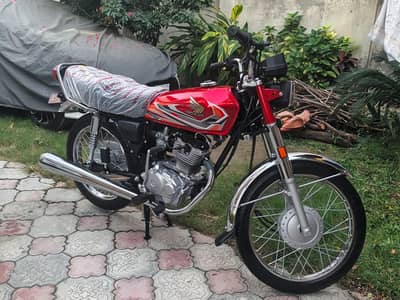 bike bilkul zero meter condition ka hai