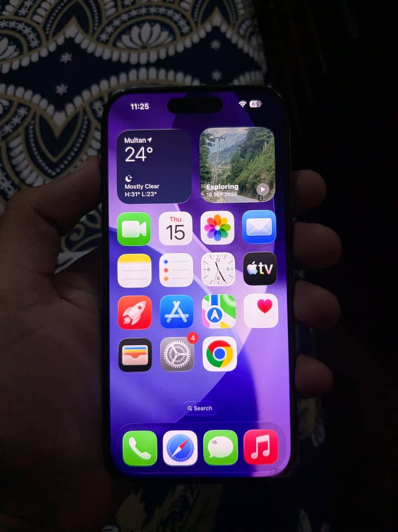 Apple iPhone 15 Pro 0