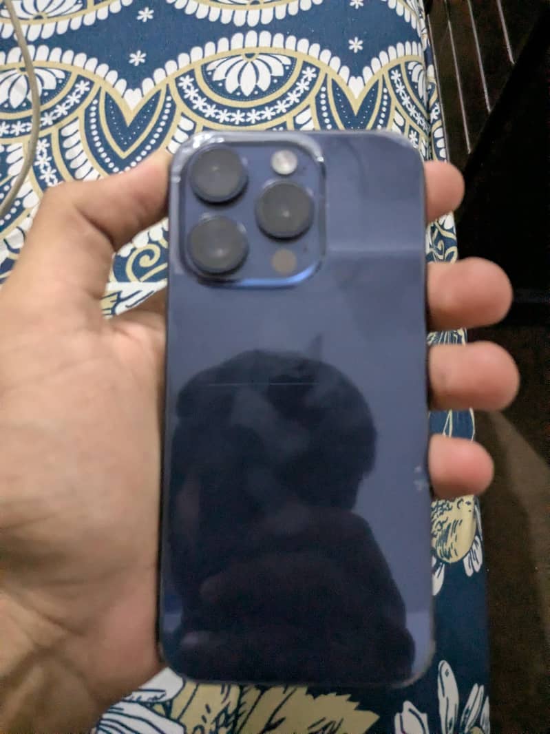 Apple iPhone 15 Pro 1