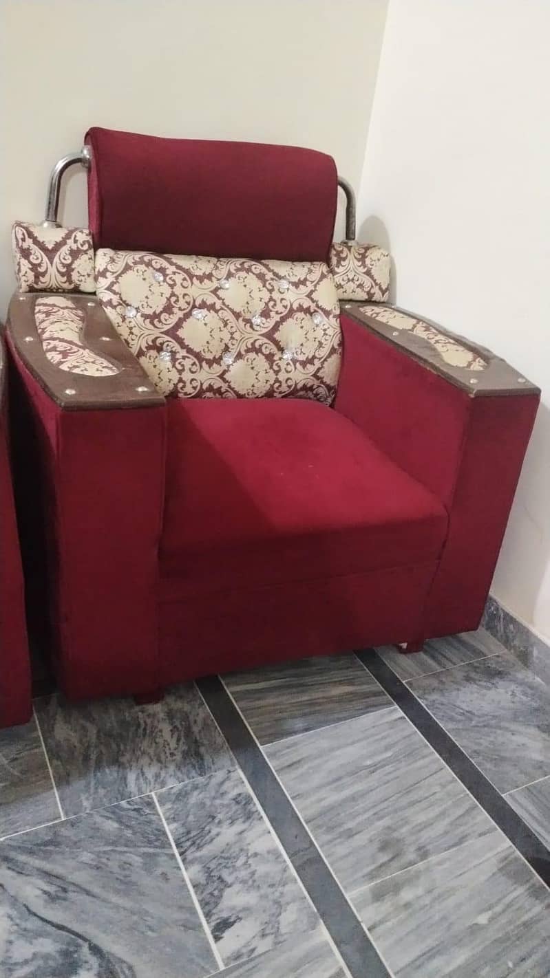2 Sofa sets 0