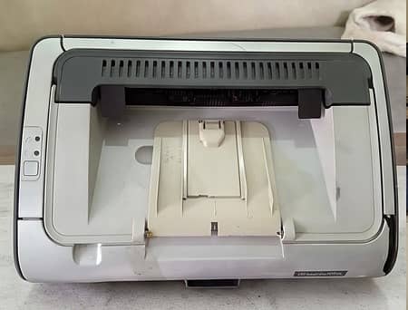 Laser Printer HP P1006 3