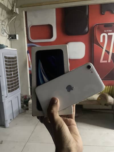 Apple iPhone SE