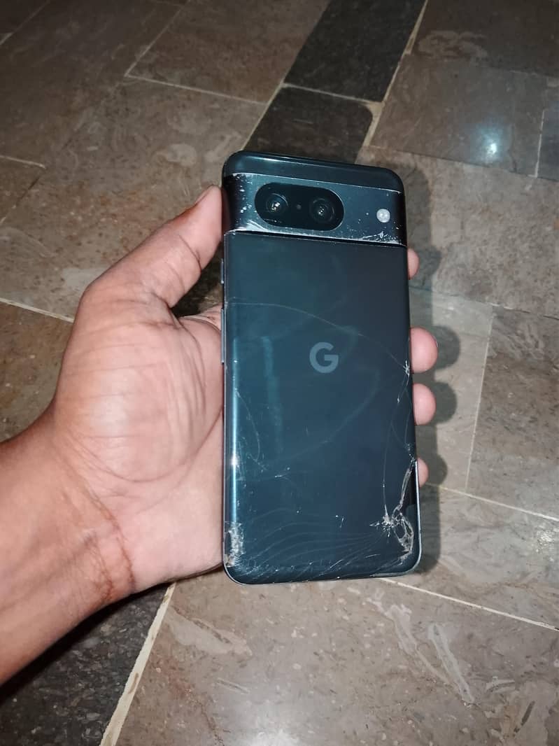 Google Pixel 8 3