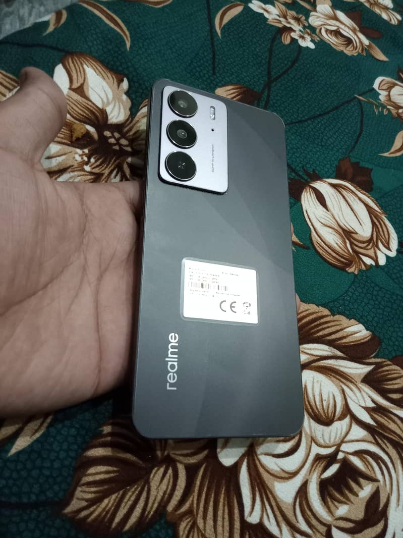 Realme C75 0