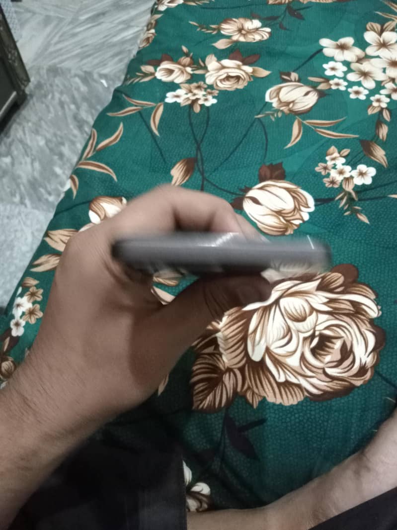 Realme C75 3