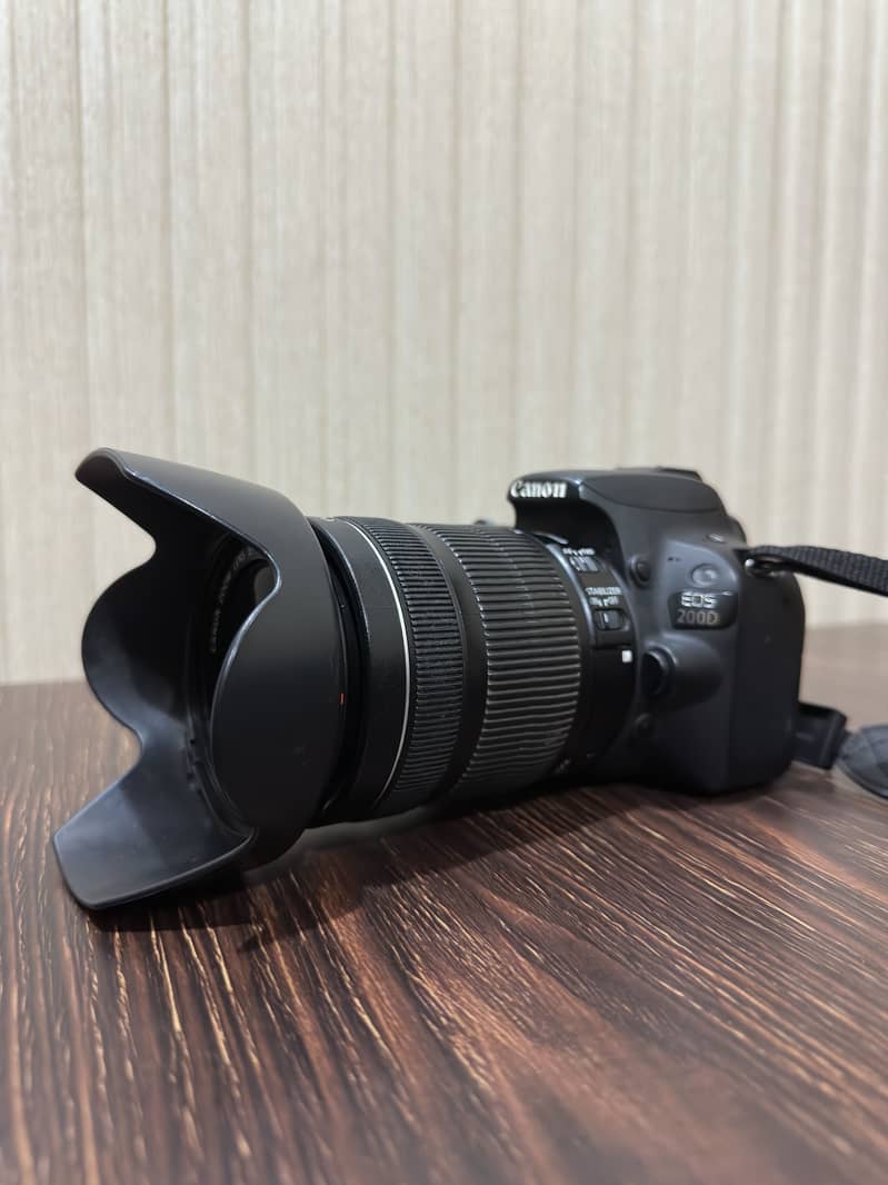 Canon EOS 200D 8