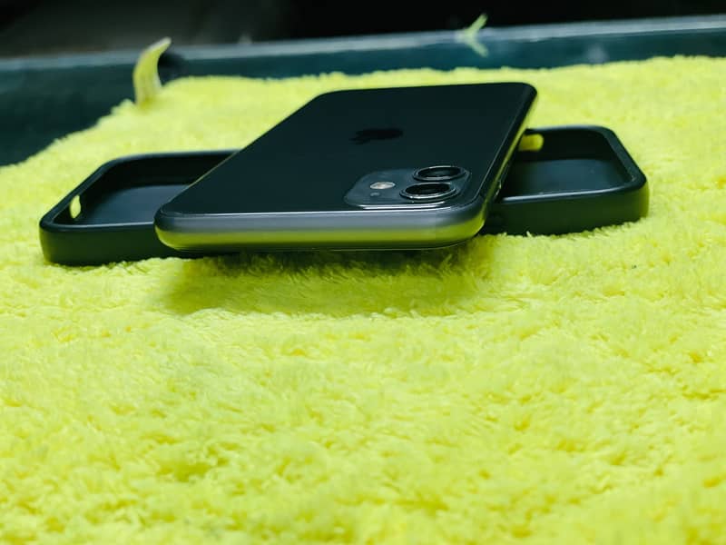 Apple iPhone 11 5