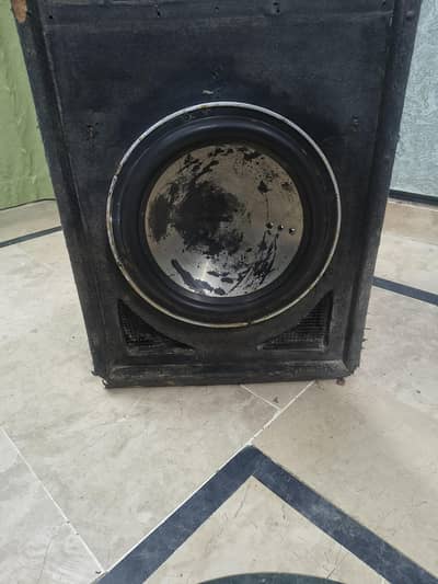 Clarion 12" Heavy Bass Subwoofer with Box (SRM3093HX)