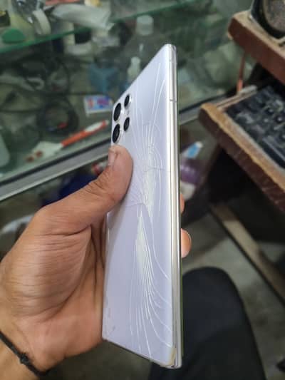 Samsung Mobile S22 Ultra Non PTA 12gb 256gb With Orignal Charger.