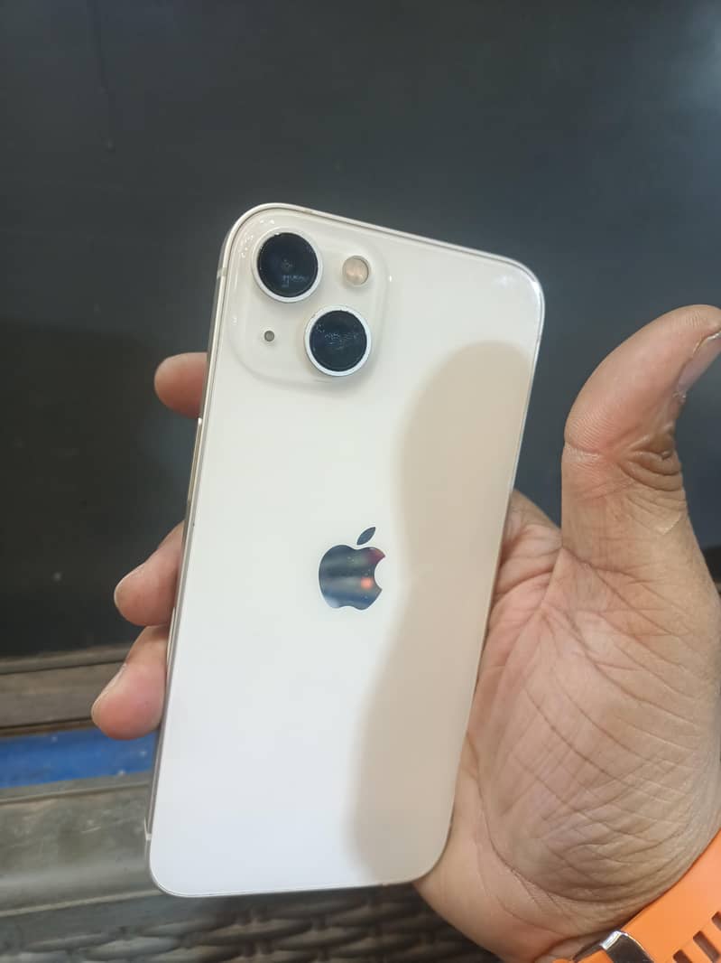 Apple iPhone 13 2