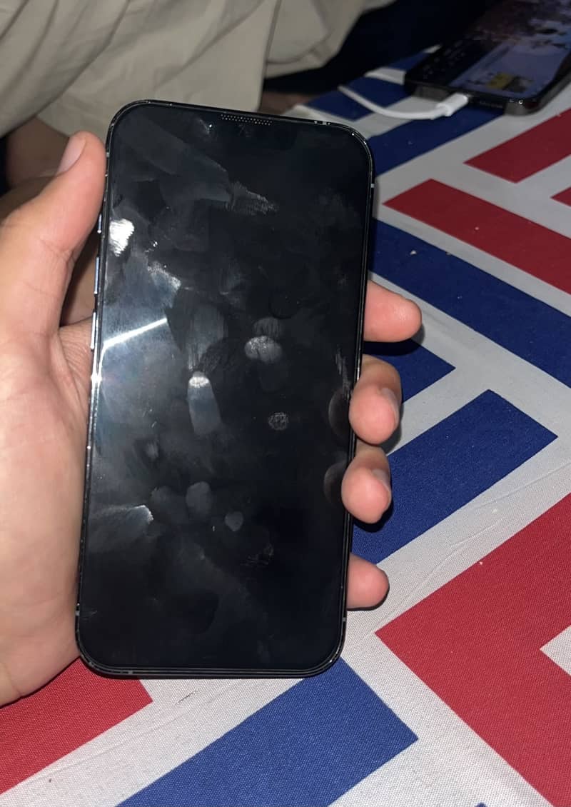 Apple iPhone 13 Pro 6