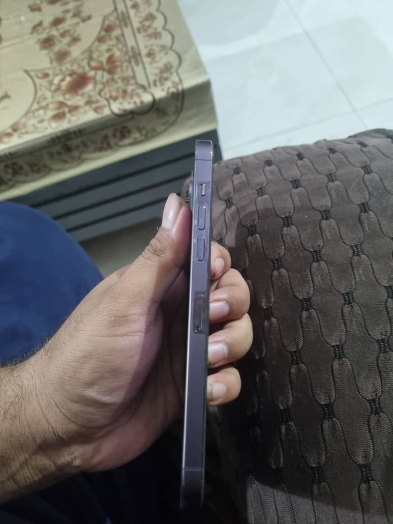 Apple iPhone 14 Pro Max 2