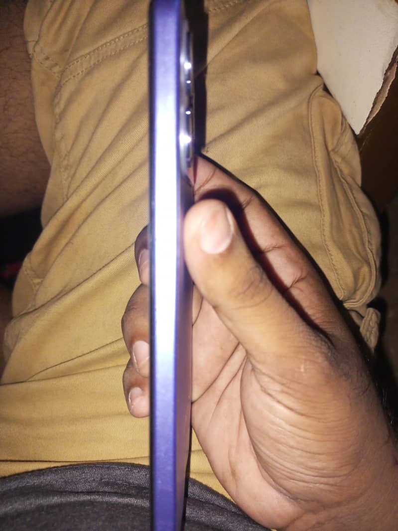 Tecno Spark 40 4