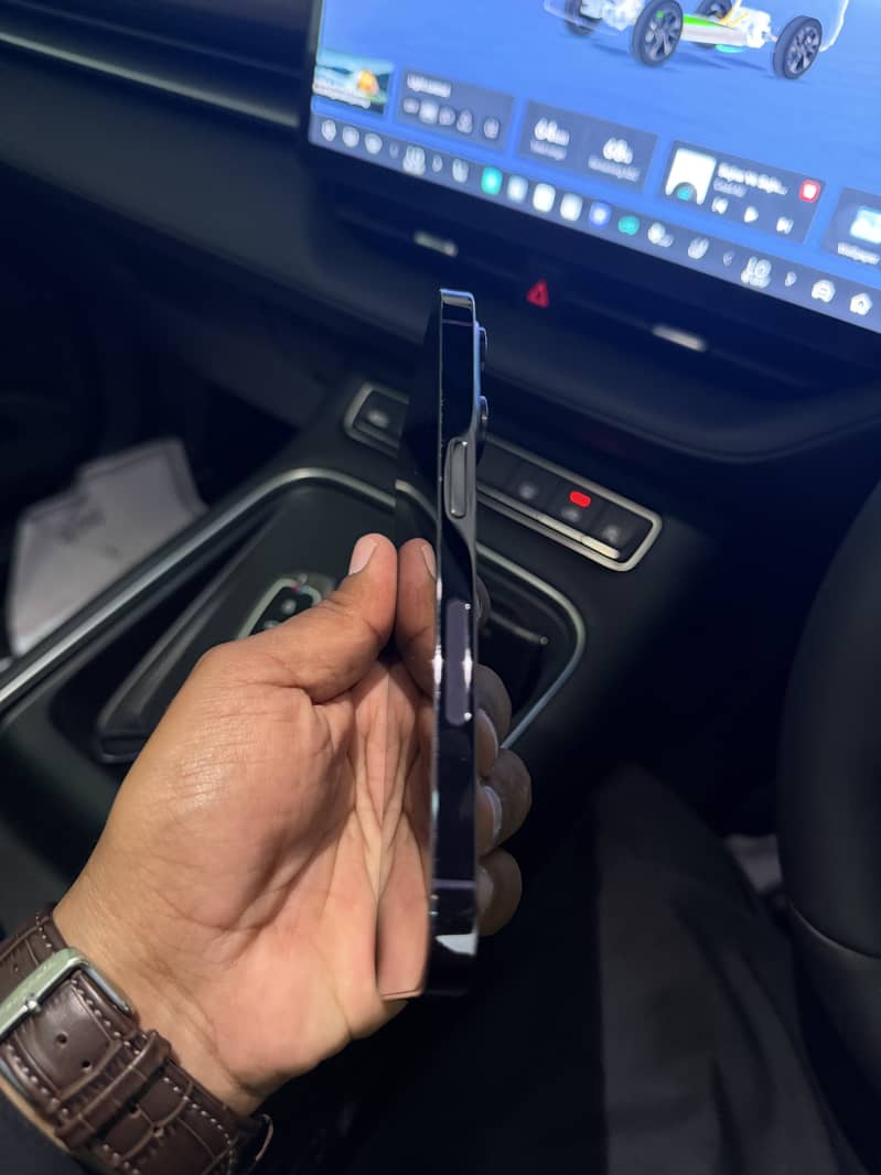Apple iPhone 14 Pro 1