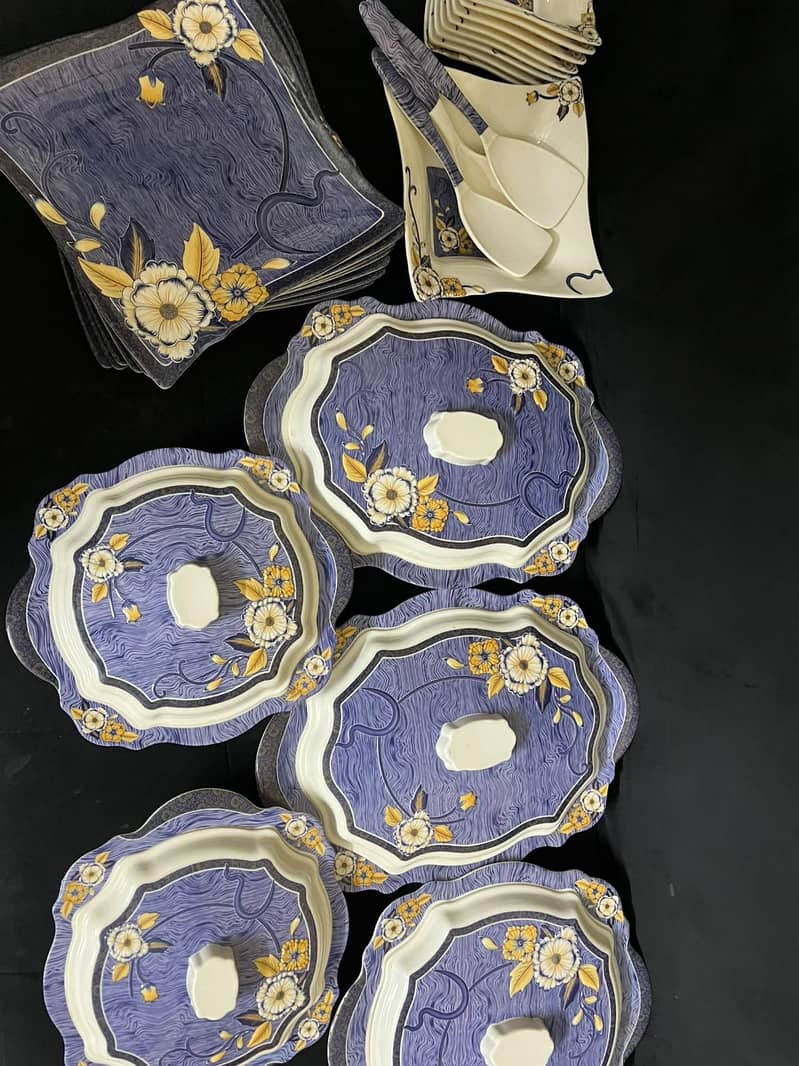 new dinner set 5