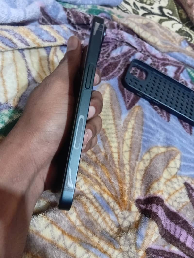 Apple iPhone 14 2