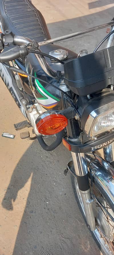 Honda 125 2015 model black