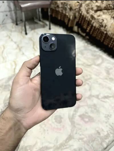 Apple iPhone 13
